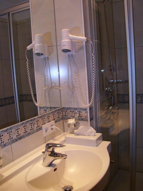Hotel Bischofshof Braustuben Ratisbona Habitación foto